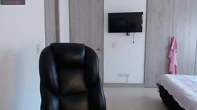 Snapshot of numberfav8 chatting on 27, 12, 2024 numberfav8 online show from 27, 12, 2024