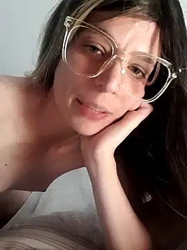 LouGabriel online show from 19, 10, 2025