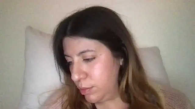 Snapshot of HYPHYtype chatting on 24, 1, 2025 HYPHYtype online show from 24, 1, 2025