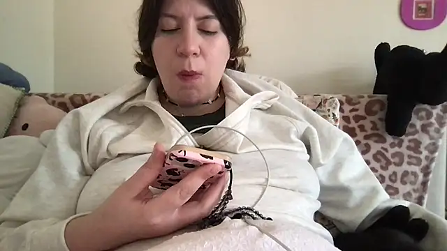 HYPHYtype online show from 13, 9, 2025