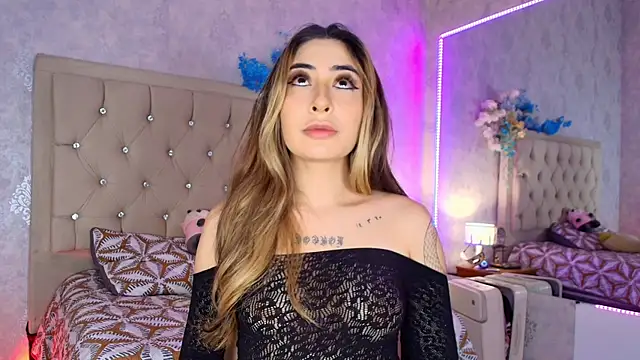 Snapshot of nini_love01 chatting on 23, 5, 2026 nini love01 online show from 23, 5, 2026
