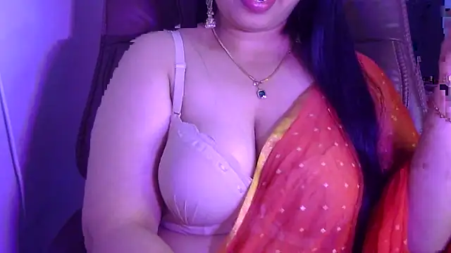 Snapshot of Maalnad_beauty chatting on 15, 12, 2025 Maalnad beauty online show from 15, 12, 2025