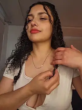 Lucy Marin online show from 22, 10, 2025