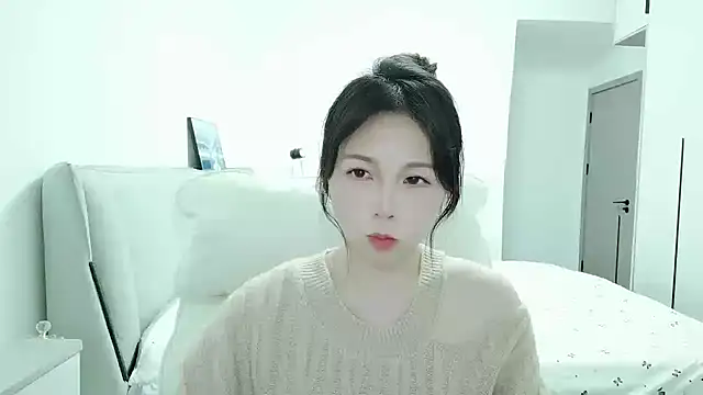 Sunset glow online show from 4, 11, 2025