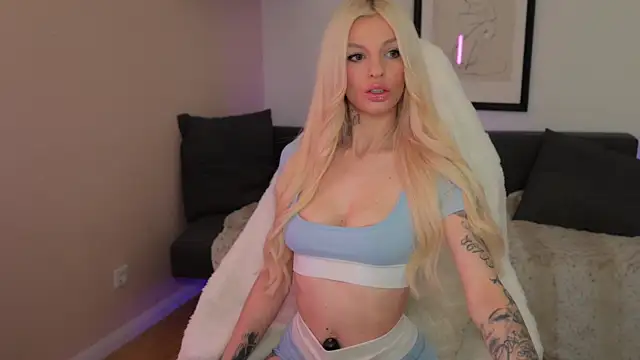 Snapshot of KairaKampen chatting on 31, 3, 2026 KairaKampen online show from 31, 3, 2026