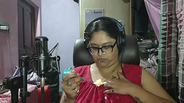 bigtits96 online show from 27, 2, 2025