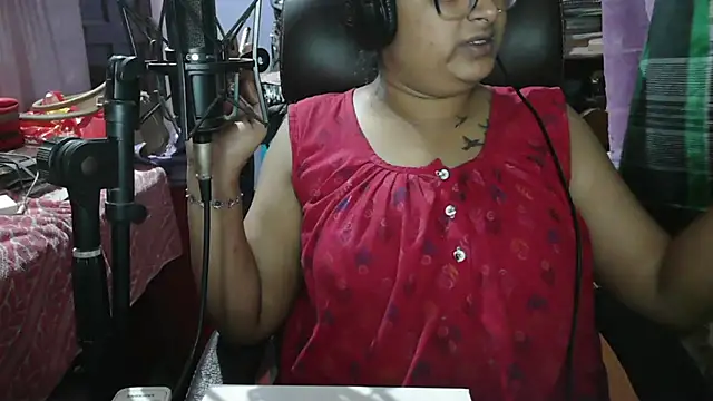 bigtits96 online show from 1, 3, 2025