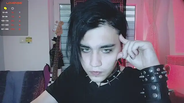 Snapshot of sademobeer chatting on 18, 10, 2025 sademobeer online show from 18, 10, 2025