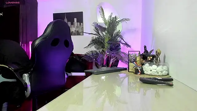 Snapshot of Amaia_Bushida chatting on 13, 9, 2025 Amaia Bushida online show from 13, 9, 2025