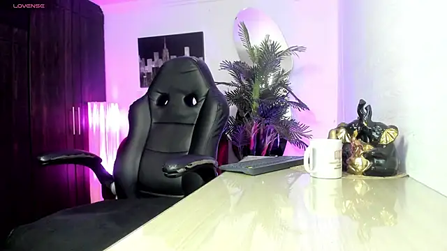 Snapshot of Amaia_Bushida chatting on 30, 9, 2025 Amaia Bushida online show from 30, 9, 2025