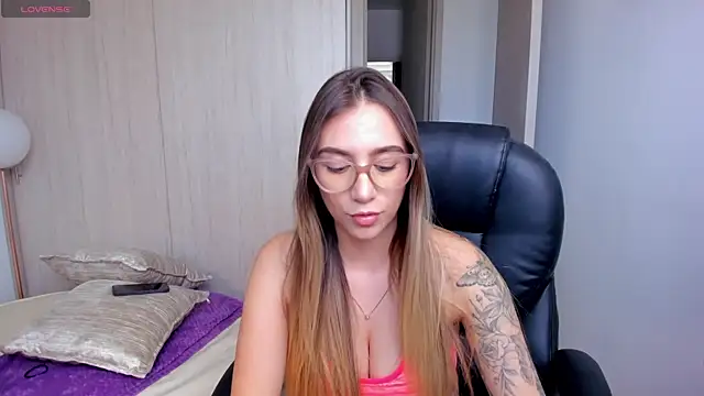 Snapshot of StacyConner chatting on 23, 9, 2025 StacyConner online show from 23, 9, 2025