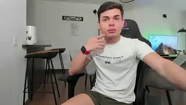 alejooo twink online show from 25, 2, 2025