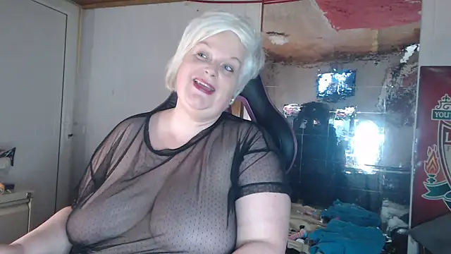 Snapshot of sexychazza16 chatting on 4, 12, 2024 sexychazza16 online show from 4, 12, 2024