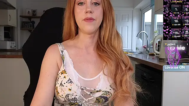Snapshot of stripmequick chatting on 2, 6, 2026 stripmequick online show from 2, 6, 2026
