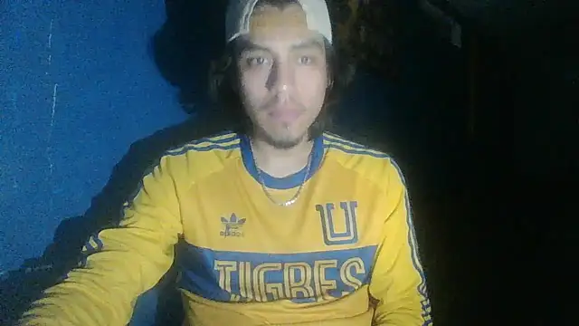 AlexAlejandro13 online show from 16, 10, 2025