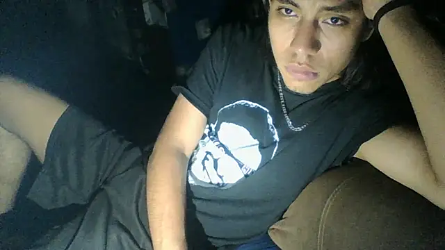 AlexAlejandro13 online show from 20, 5, 2026
