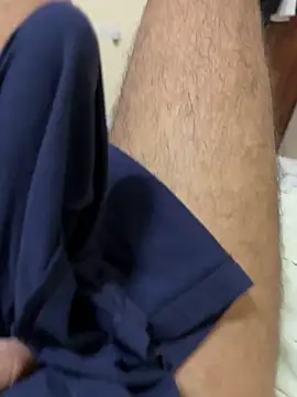 Snapshot of aditya07bullett chatting on 2, 11, 2025 aditya07bullett online show from 2, 11, 2025