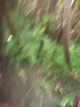 Snapshot of FinableKnee chatting on 8, 10, 2025 FinableKnee online show from 8, 10, 2025