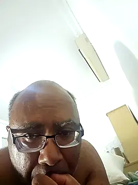 Snapshot of mesd45 chatting on 22, 10, 2025 mesd45 online show from 22, 10, 2025