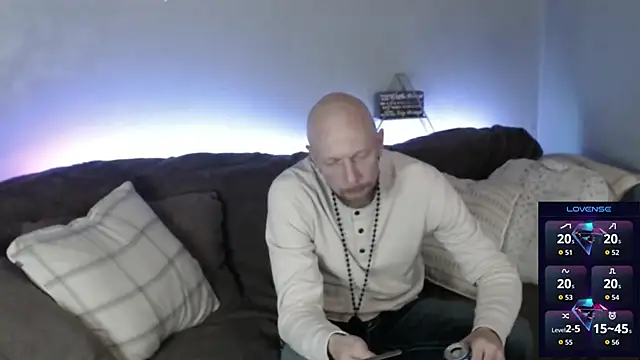 MaxRouger online show from 31, 10, 2025