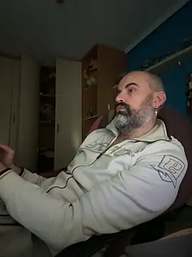 pollito1985 2 online show from 28, 9, 2025