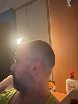 pollito1985 2 online show from 8, 2, 2026