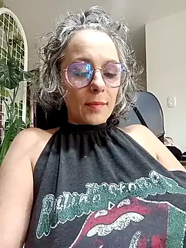 Snapshot of Pinkboobie chatting on 8, 1, 2025 Pinkboobie online show from 8, 1, 2025