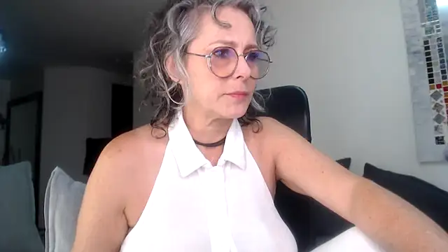 Snapshot of Pinkboobie chatting on 2, 3, 2025 Pinkboobie online show from 2, 3, 2025