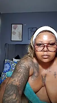 Snapshot of PearlSexxy69 chatting on 3, 6, 2026 PearlSexxy69 online show from 3, 6, 2026