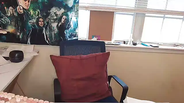 EntitledMistress online show from 24, 11, 2025