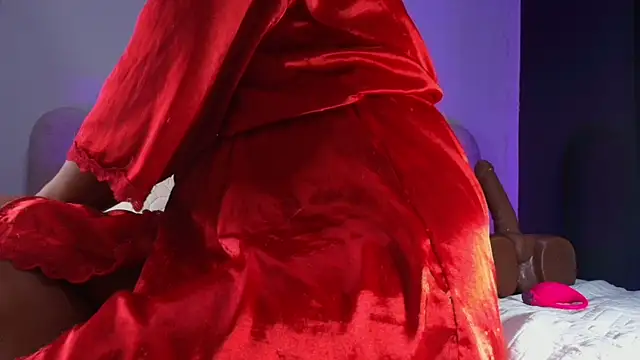 sofi decker online show from 12, 11, 2025