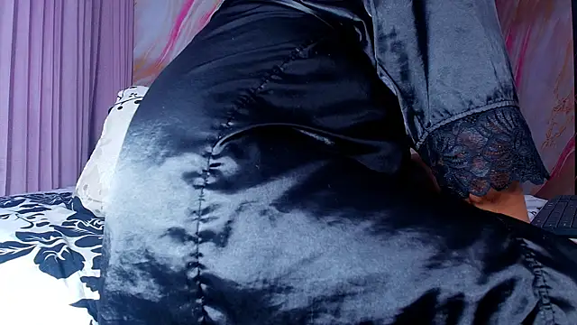 Snapshot of sofi_decker chatting on 1, 4, 2026 sofi decker online show from 1, 4, 2026