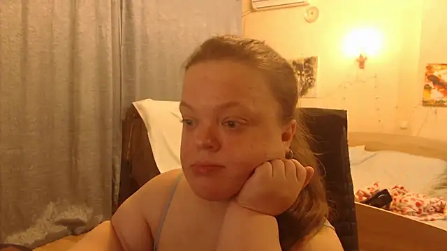 Snapshot of Janiffer_MiMi chatting on 7, 12, 2024 Janiffer MiMi online show from 7, 12, 2024