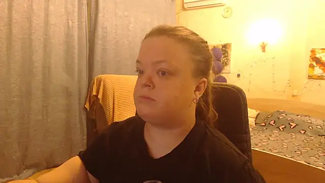 Snapshot of Janiffer_MiMi chatting on 11, 1, 2025 Janiffer MiMi online show from 11, 1, 2025