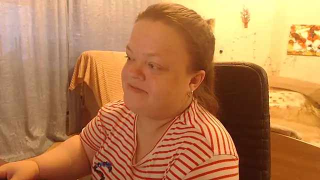 Snapshot of Janiffer_MiMi chatting on 2, 2, 2025 Janiffer MiMi online show from 2, 2, 2025