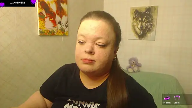 Snapshot of Janiffer_MiMi chatting on 8, 10, 2025 Janiffer MiMi online show from 8, 10, 2025