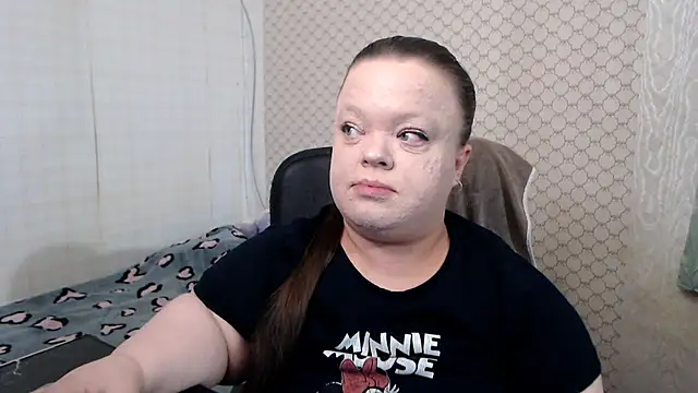 Janiffer MiMi online show from 11, 5, 2026