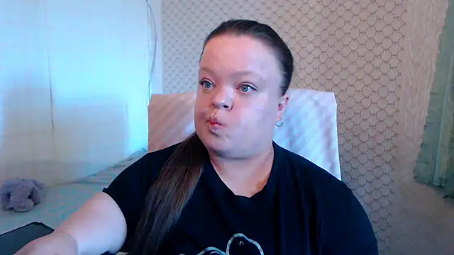 Janiffer MiMi online show from 19, 6, 2026