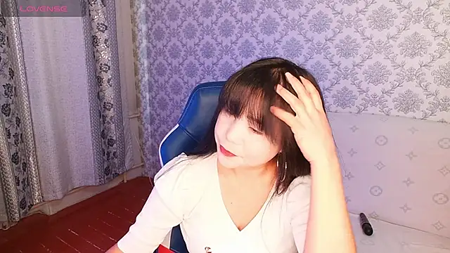 MissValday online show from 6, 10, 2025