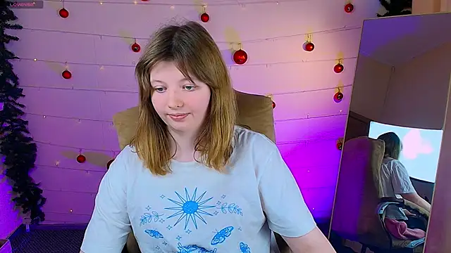Snapshot of Vivian_cutie chatting on 20, 12, 2024 Vivian cutie online show from 20, 12, 2024