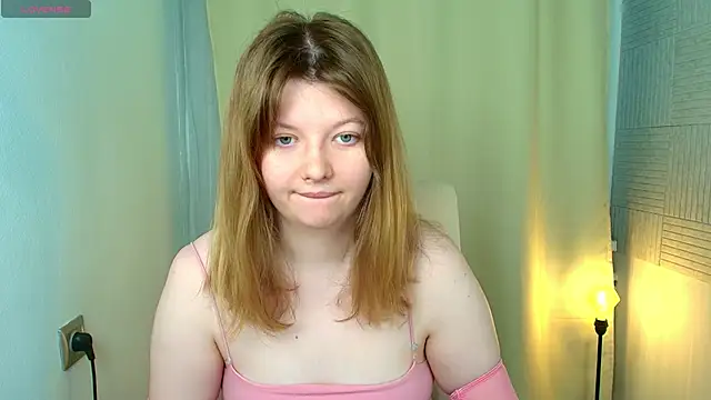 Snapshot of Vivian_cutie chatting on 1, 3, 2025 Vivian cutie online show from 1, 3, 2025