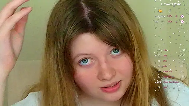 Snapshot of Vivian_cutie chatting on 20, 3, 2025 Vivian cutie online show from 20, 3, 2025