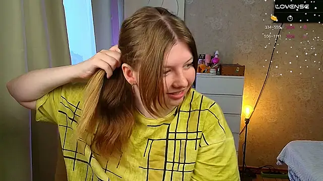 Vivian cutie online show from 5, 10, 2025