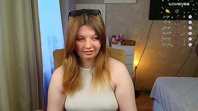 Vivian cutie online show from 12, 10, 2025