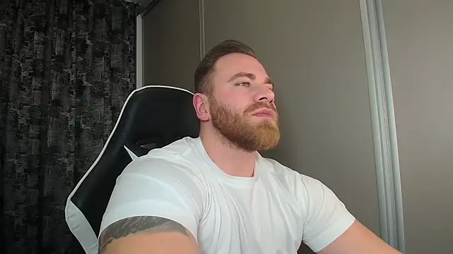 Snapshot of Thori92 chatting on 30, 11, 2025 Thori92 online show from 30, 11, 2025