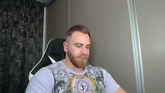 Snapshot of Thori92 chatting on 3, 12, 2025 Thori92 online show from 3, 12, 2025