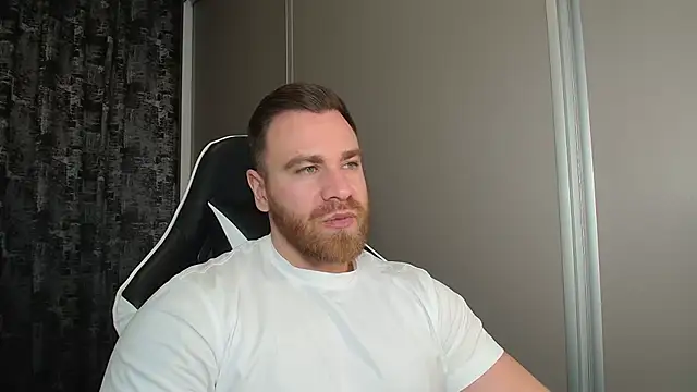 Snapshot of Thori92 chatting on 7, 2, 2026 Thori92 online show from 7, 2, 2026