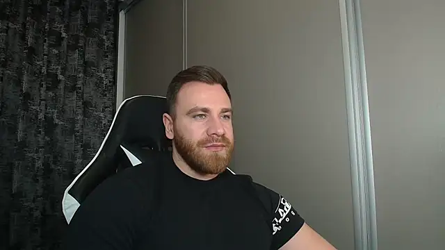 Snapshot of Thori92 chatting on 11, 2, 2026 Thori92 online show from 11, 2, 2026