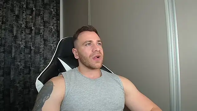Snapshot of Thori92 chatting on 9, 5, 2026 Thori92 online show from 9, 5, 2026