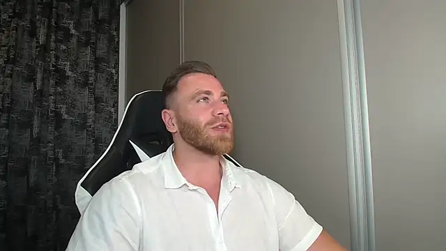 Snapshot of Thori92 chatting on 21, 6, 2026 Thori92 online show from 21, 6, 2026